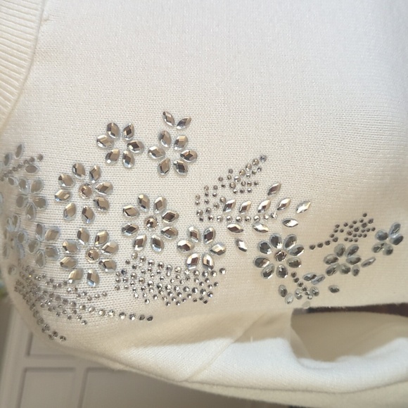 Truth By Republic White Turtleneck Rhinestone Embellished Cozy Soft Sweater Sz S - Picture 10 of 14